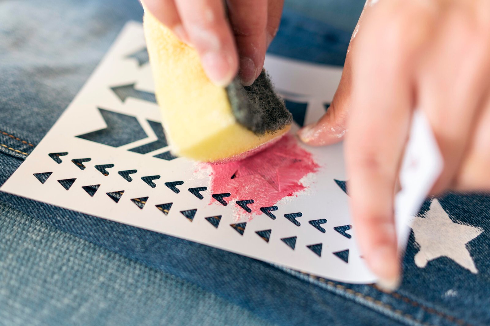 The Rise of Custom Velcro Badges in the UK Fashion Industry 