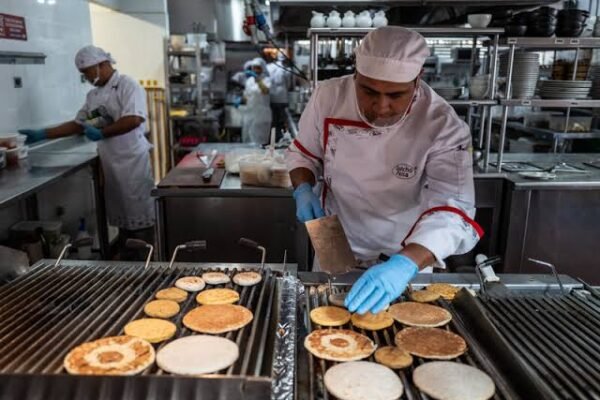 Arepas in New York: Profits, Permits and Business Risks 