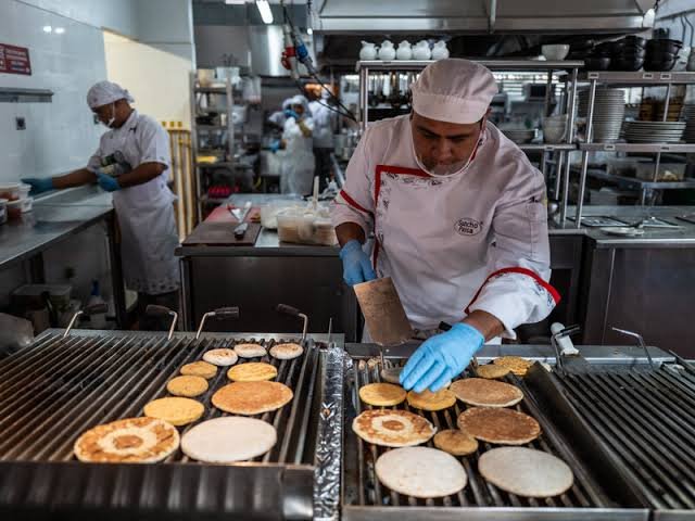 Arepas in New York: Profits, Permits and Business Risks 